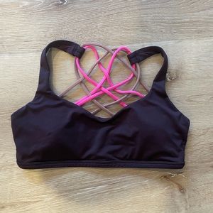 Strappy lululemon sports bra